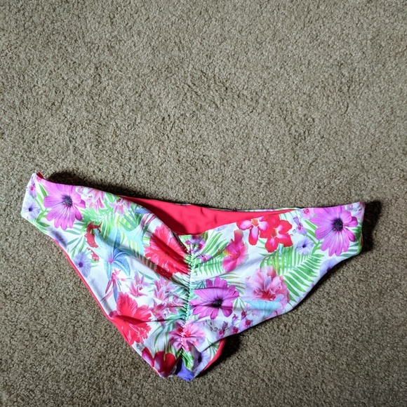 Floral print soft bikini bottom - Picture 4 of 4